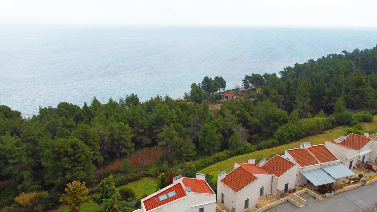 Olia Sea View Shared Pool Villa, Nea Fokea Exterior photo